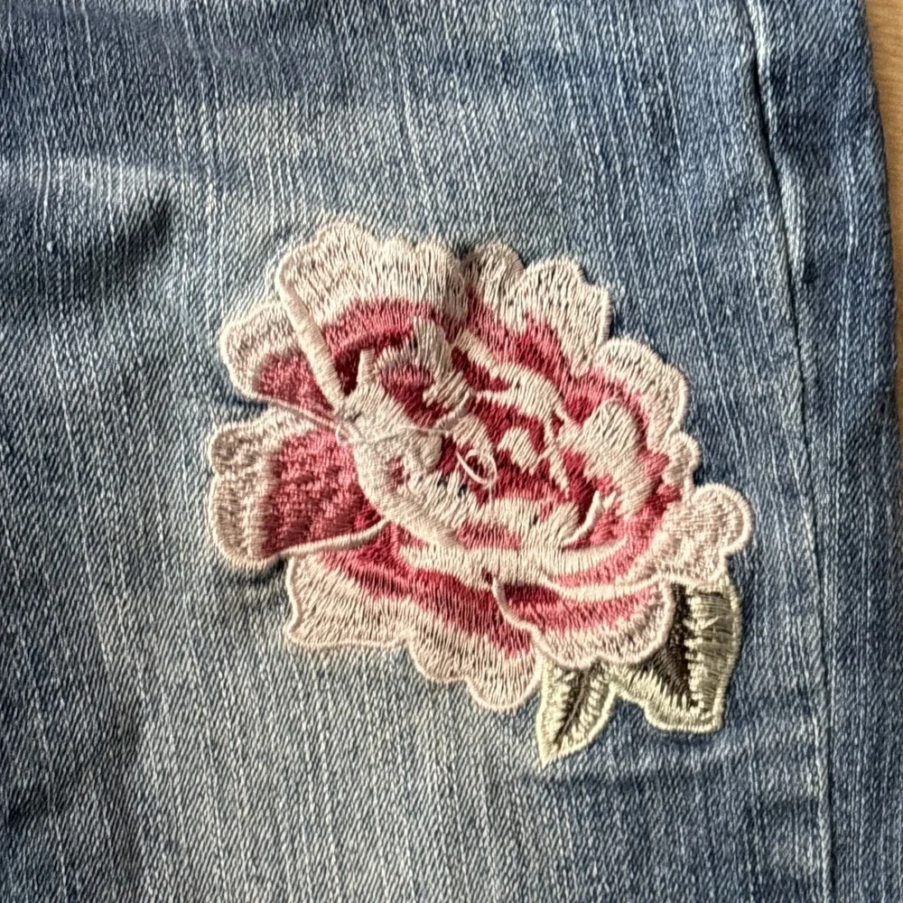 Girls Betsey Johnson‎ BJ71112 Blue Embroidered Skinny Distressed Jeans Size 10